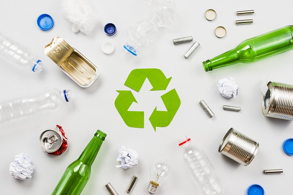 recycle-symbol-and-sorted-garbage