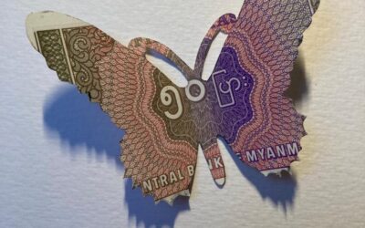 MARIPOSAS realizadas con billetes de distintos paises